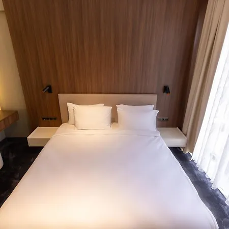 Hotel Soi & Casino 2*