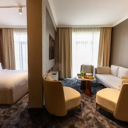 Hotel Soi & Casino 2*